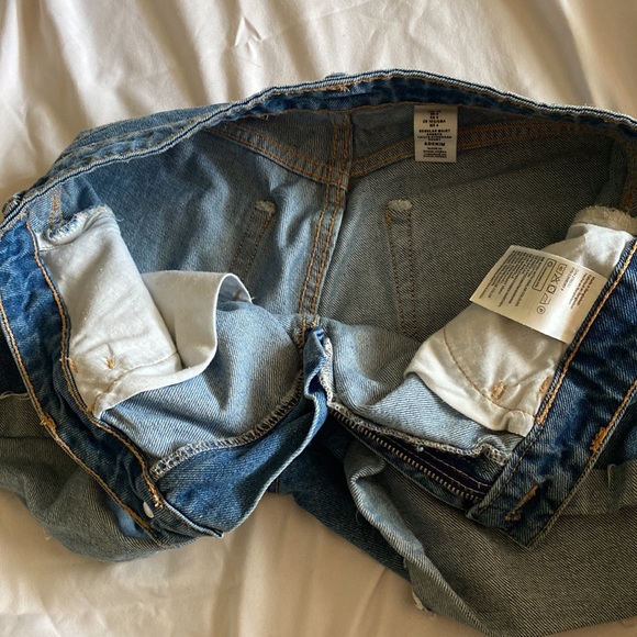 Perfect Condition Jean Shorts - Picture 4 of 4